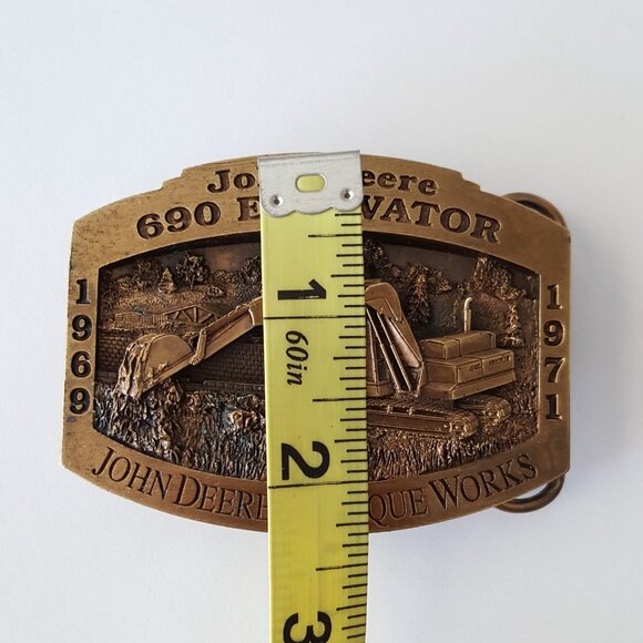 John Deere Model 690 Excavator 1997 Brass Belt Buckle Limited Edition - Picture 6 of 7